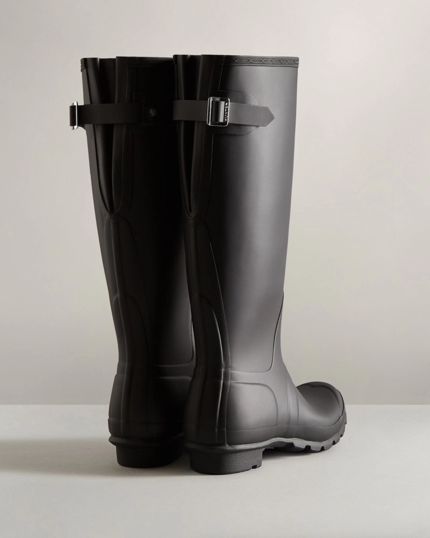 Hunter Women's Tall Back Adjustable Rain Boots 2 Hunter Women's Tall Back Adjustable Rain Boots - Image 2