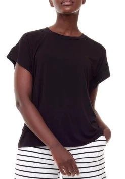 Tyler Madison Felicity Solid Top -Fashionable Clothing Store 280072 Black F 698x1000 1