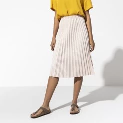 Birkenstock Gizeh Mocha Birko-Flor Nubuck Sandals - Regular -Fashionable Clothing Store 43753 f look f