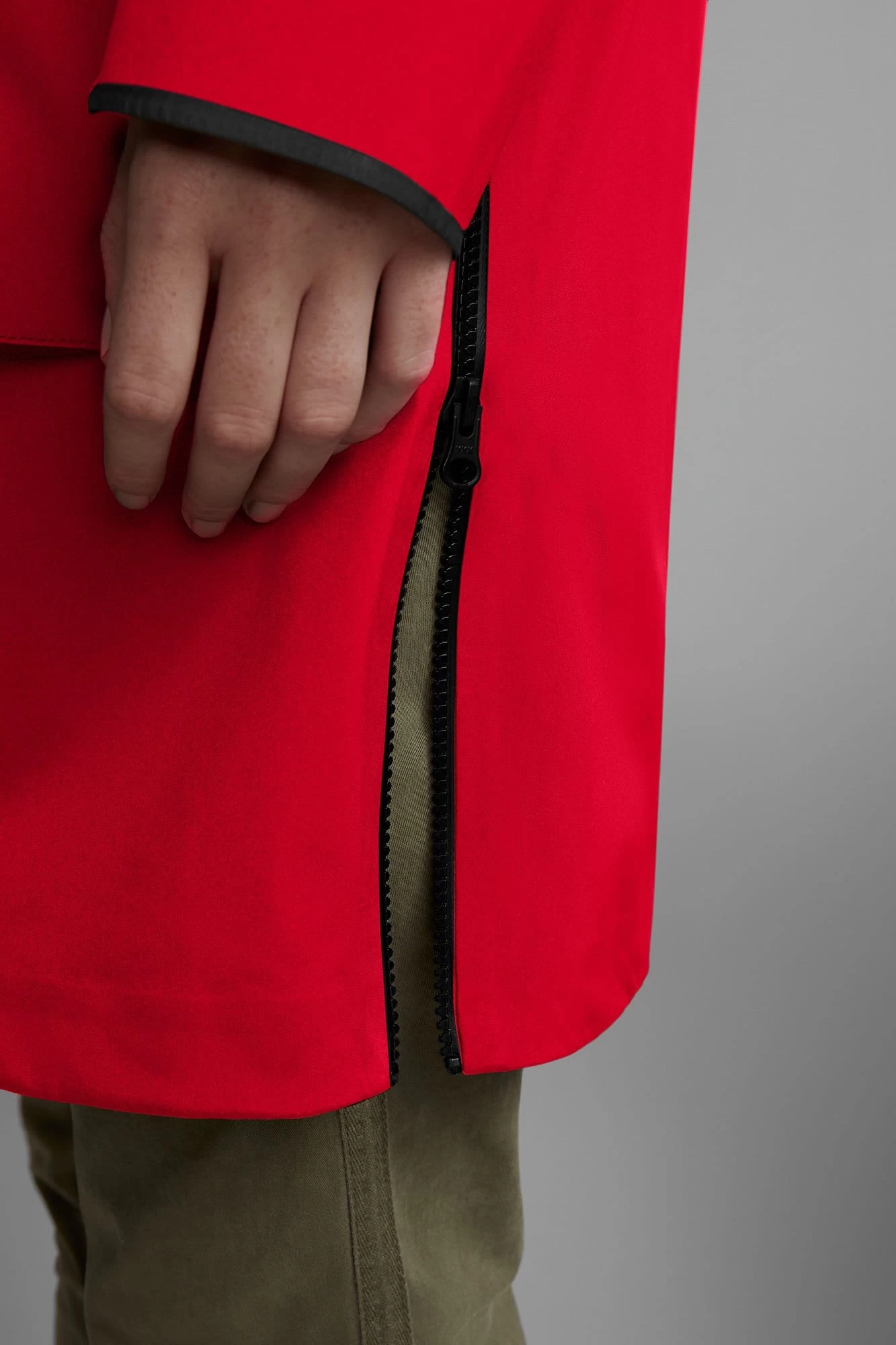 Canada Goose Women's Seaboard Rain Jacket 7 Canada Goose Women's Seaboard Rain Jacket - Image 7