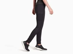 Kuhl Women's Toasty Transcendr Legging -Fashionable Clothing Store 6332 ws toasty travrse legging raven side pdp photo