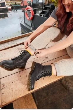 Dr. Martens 1460 Pascal Virginia Leather Boots Women's -Fashionable Clothing Store PascalVirgina5