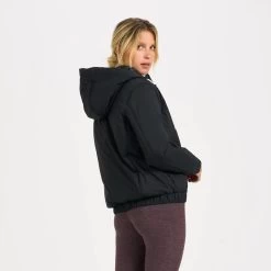 Vuori Tahoe Insulated Jacket Women's -Fashionable Clothing Store TahoeInsulatedJacketblk2