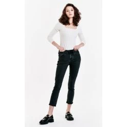 Dear John Blaire Jeans -Fashionable Clothing Store Untitled 2023 09 18T151452.290
