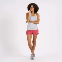 Vuori Women's Lux Performance Tank -Fashionable Clothing Store VW108HPT 4 2048x 380cb44a e6b0 4478 b9d9 778b5297ce3a