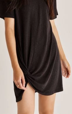 Z Supply Denny Twist T-Shirt Dress 13 Z Supply Denny Twist T-Shirt Dress -Fashionable Clothing Store ZD221847 BLK DETAIL2 1920x 90b92ea0 5338 4e2d a7c9 50f5a1969160