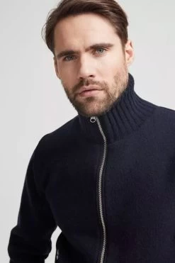 Holebrook Men's Måns Zip WP -Fashionable Clothing Store holebrook mans zip navy31