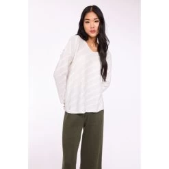 Pistache Light Knit V-Neck With Biased Cable