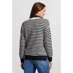 Tribal Button-Up Fooler Collar -Fashionable Clothing Store image1 2023 08 28T153420.413