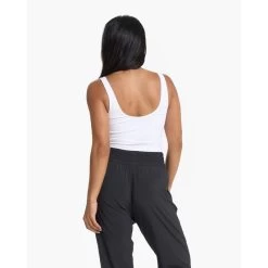 Vuori Daily Crop Tank -Fashionable Clothing Store image1 1