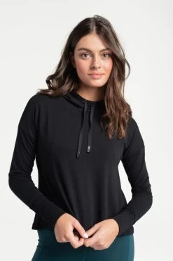 LOLE Downtown Pullover Hoodie -Fashionable Clothing Store lole downtown pullover hoodie black beauty1